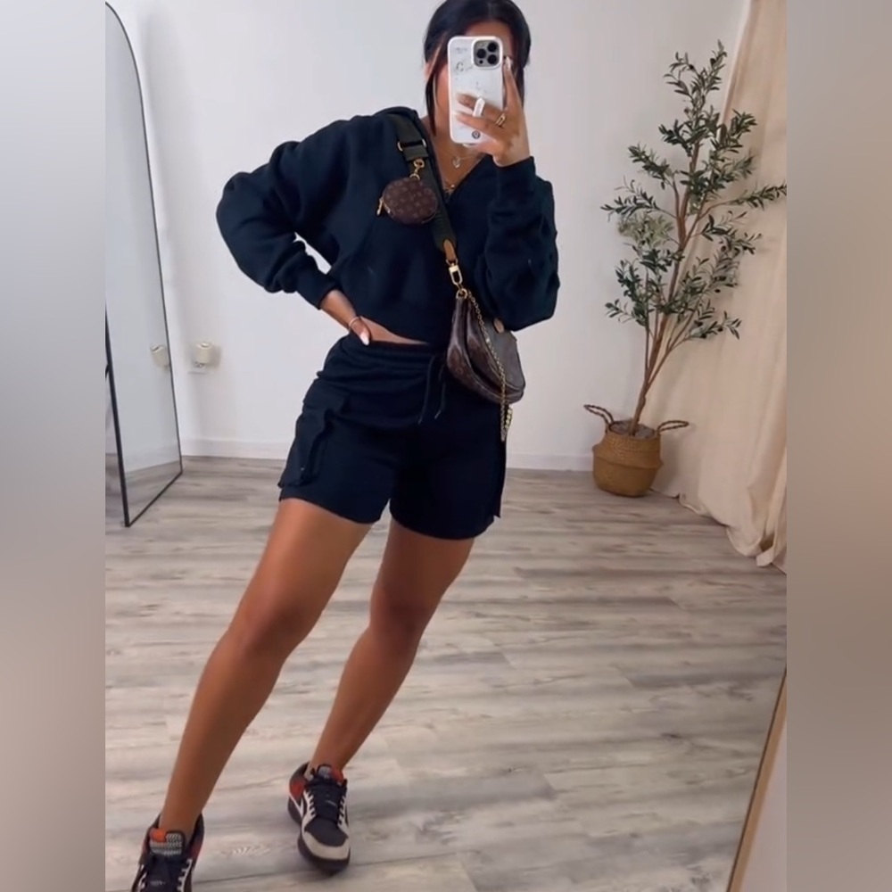❥𝐫𝐞𝐟𝐥𝐞𝐱: Women's Cargo Shorts Set